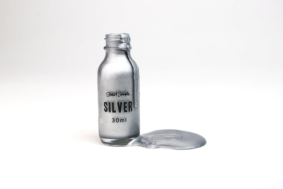 *THE WORLD'S SILVERIEST SILVER - metallic acrylic paint by Stuart Semple 30ml