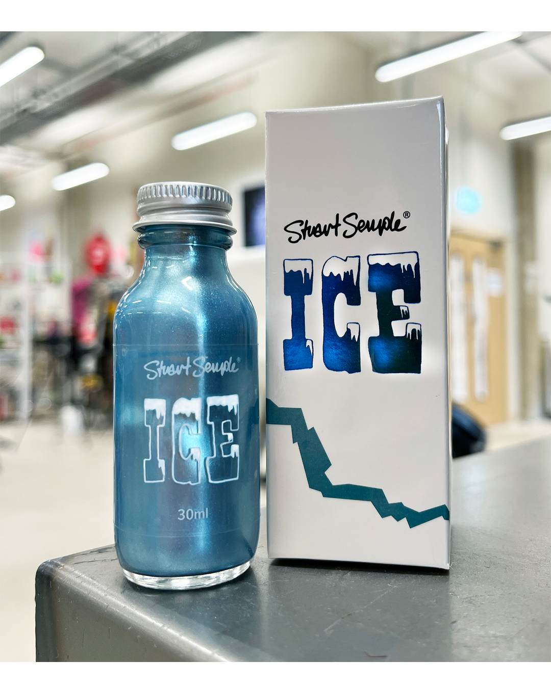 ICE - THE WORLD'S BESTEST METALLIC ACRYLIC BLUE PAINT 30ML